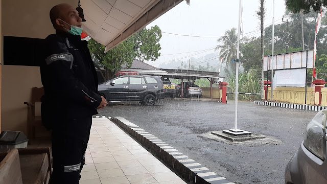 Riding from Padang to Lampung through rain and rough roads during Touring Indonesia Harmoni