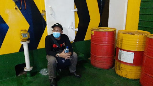 Pulo Gebang Terminal rest room and Putra Pelangi bus to Medan